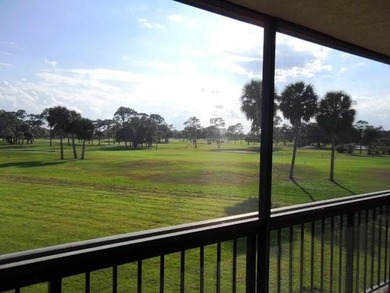 On the Golf course, spacious Turn Key two bed two bath condo on Meadowood Golf and Tennis Club in Florida - for sale on GolfHomes.com, golf home, golf lot
