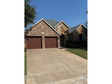 Beautiful Mansfield, Texas home in the desirable Walnut Creek on Walnut Creek Country Club in Texas - for sale on GolfHomes.com, golf home, golf lot