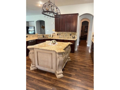 Beautiful Mansfield, Texas home in the desirable Walnut Creek on Walnut Creek Country Club in Texas - for sale on GolfHomes.com, golf home, golf lot