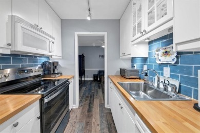Renovated end-unit townhouse on private street in gated Cross on Cross Creek Golf Course in Georgia - for sale on GolfHomes.com, golf home, golf lot