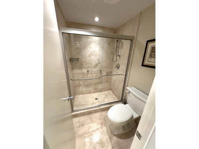 Move-in ready and beautifully maintained 3BR/2.5BA condo in on Palm-Aire Country Club and Resort - The Oaks in Florida - for sale on GolfHomes.com, golf home, golf lot