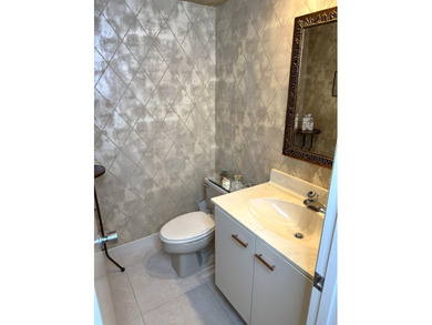 Move-in ready and beautifully maintained 3BR/2.5BA condo in on Palm-Aire Country Club and Resort - The Oaks in Florida - for sale on GolfHomes.com, golf home, golf lot