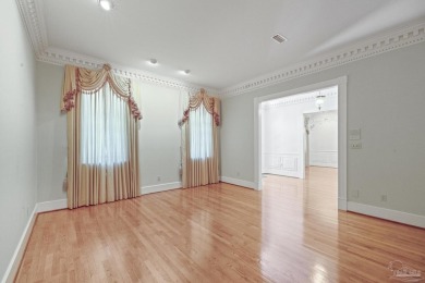 $100,000 PRICE IMPROVEMENT! Welcome to this private estate that on Tanglewood Golf Club in Florida - for sale on GolfHomes.com, golf home, golf lot