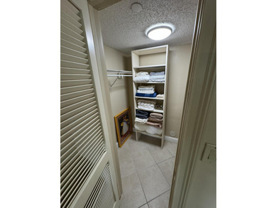 Move-in ready and beautifully maintained 3BR/2.5BA condo in on Palm-Aire Country Club and Resort - The Oaks in Florida - for sale on GolfHomes.com, golf home, golf lot