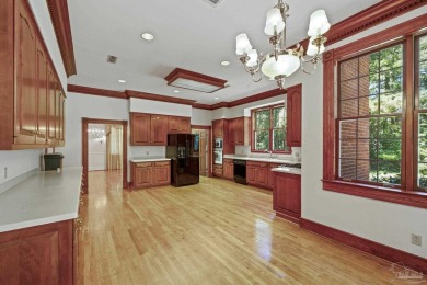 $100,000 PRICE IMPROVEMENT! Welcome to this private estate that on Tanglewood Golf Club in Florida - for sale on GolfHomes.com, golf home, golf lot