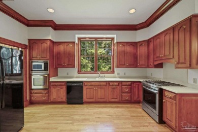 $100,000 PRICE IMPROVEMENT! Welcome to this private estate that on Tanglewood Golf Club in Florida - for sale on GolfHomes.com, golf home, golf lot