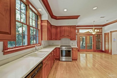 $100,000 PRICE IMPROVEMENT! Welcome to this private estate that on Tanglewood Golf Club in Florida - for sale on GolfHomes.com, golf home, golf lot