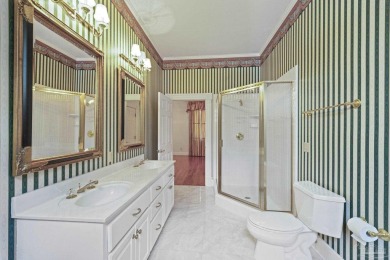 $100,000 PRICE IMPROVEMENT! Welcome to this private estate that on Tanglewood Golf Club in Florida - for sale on GolfHomes.com, golf home, golf lot