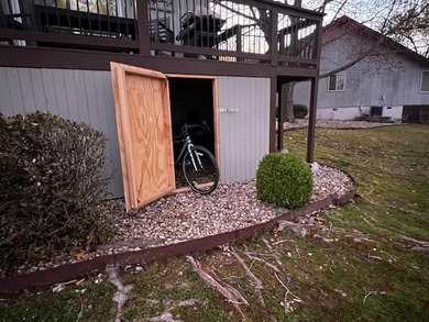 Wake up on the fairway and walk to everything Metfield. This on Bella Vista - Metfield Golf Complex and Country Club in Arkansas - for sale on GolfHomes.com, golf home, golf lot