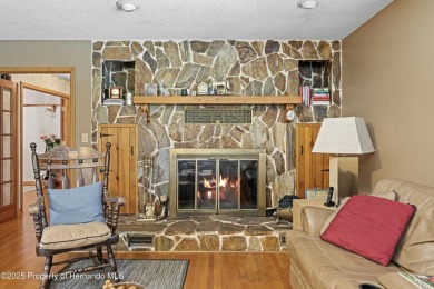 Located in the highly desirable Dogwood Estates golf course on Brooksville Country Club At Majestic Oaks in Florida - for sale on GolfHomes.com, golf home, golf lot