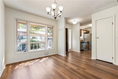 Affordable, end unit townhome! 3 bedrooms, plus a flex room.  2 on Bella Vista Country Club and Golf Course in Arkansas - for sale on GolfHomes.com, golf home, golf lot