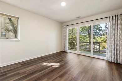 Affordable, end unit townhome! 3 bedrooms, plus a flex room.  2 on Bella Vista Country Club and Golf Course in Arkansas - for sale on GolfHomes.com, golf home, golf lot