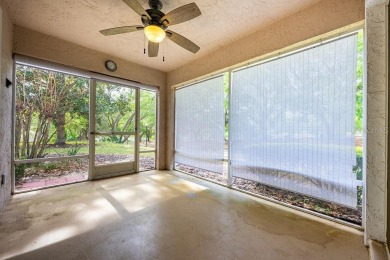 One or more photo(s) has been virtually staged. **This property on Harbor Hills Country Club in Florida - for sale on GolfHomes.com, golf home, golf lot