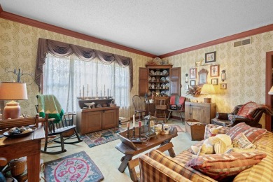 Spacious 1-Bedroom Condo in Recently Renovated Country Club on Memphis Country Club in Tennessee - for sale on GolfHomes.com, golf home, golf lot