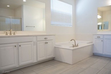 Beautiful single story home in guard-gated Rhodes Ranch golf on Rhodes Ranch Golf Club in Nevada - for sale on GolfHomes.com, golf home, golf lot
