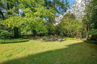 Spacious 1-Bedroom Condo in Recently Renovated Country Club on Memphis Country Club in Tennessee - for sale on GolfHomes.com, golf home, golf lot