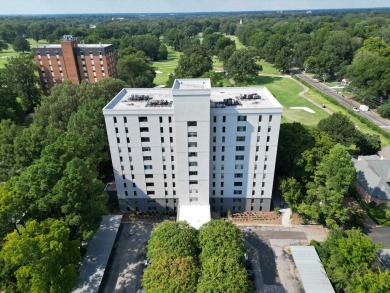 Spacious 1-Bedroom Condo in Recently Renovated Country Club on Memphis Country Club in Tennessee - for sale on GolfHomes.com, golf home, golf lot