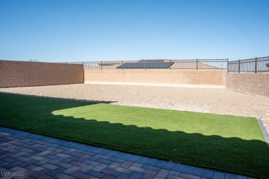 Beautiful single story home in guard-gated Rhodes Ranch golf on Rhodes Ranch Golf Club in Nevada - for sale on GolfHomes.com, golf home, golf lot