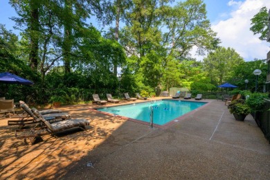 Spacious 1-Bedroom Condo in Recently Renovated Country Club on Memphis Country Club in Tennessee - for sale on GolfHomes.com, golf home, golf lot