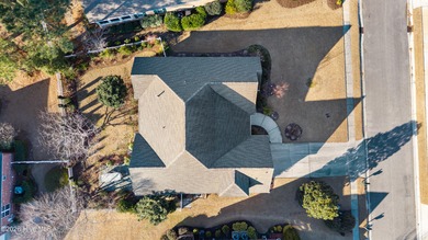 Beautifully maintained home located on a .23-acre lot in the on Magnolia Greens Golf Plantation in North Carolina - for sale on GolfHomes.com, golf home, golf lot