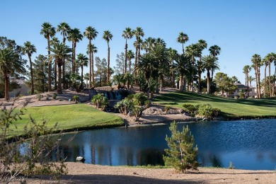 Beautiful single story home in guard-gated Rhodes Ranch golf on Rhodes Ranch Golf Club in Nevada - for sale on GolfHomes.com, golf home, golf lot