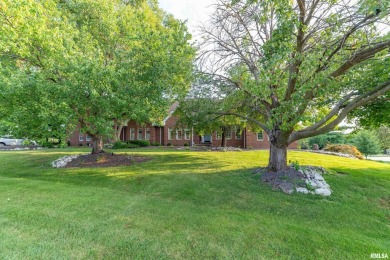 This home is a show-stopping 5-bedroom, 3.5-bath ranch-style on Spring Lake Country Club in Illinois - for sale on GolfHomes.com, golf home, golf lot