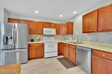 Rare find! Price Improvement! 
🌴 Rare Opportunity on on The Lakes Country Club in North Carolina - for sale on GolfHomes.com, golf home, golf lot