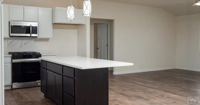 Fantastic open floor plan ranch home. Walkout basement partially on Hollydot Golf Course in Colorado - for sale on GolfHomes.com, golf home, golf lot