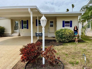 Charming Waterfront Retreat - 8711 26th Ave. E, Sun Key Village on River Run Golf Links in Florida - for sale on GolfHomes.com, golf home, golf lot