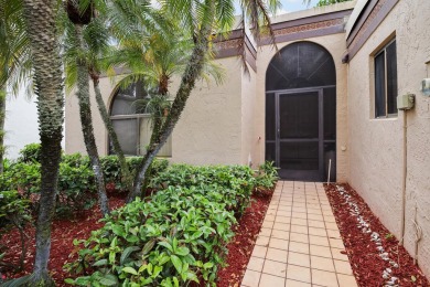 Enjoy this lovely 3 bedroom house overlooking the golf course on Fountains Golf and Country Club in Florida - for sale on GolfHomes.com, golf home, golf lot