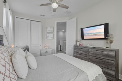 Under contract-accepting backup offers. Welcome to this on Eagle Creek Golf Club in Florida - for sale on GolfHomes.com, golf home, golf lot