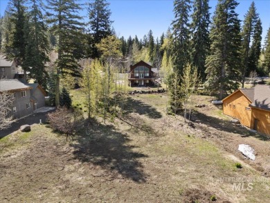 Nestled in the scenic Aspen Ridge community of McCall, Idaho on McCall Municipal Golf Course in Idaho - for sale on GolfHomes.com, golf home, golf lot