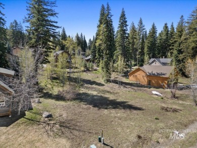 Nestled in the scenic Aspen Ridge community of McCall, Idaho on McCall Municipal Golf Course in Idaho - for sale on GolfHomes.com, golf home, golf lot