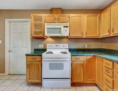 Discover comfort, convenience, and community in this 3-bedroom on Diamondhead Golf and Country Club in Arkansas - for sale on GolfHomes.com, golf home, golf lot