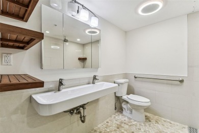 Under contract-accepting backup offers. Three bedroom/Two Bath - on Innisbrook Resort and Golf Club in Florida - for sale on GolfHomes.com, golf home, golf lot