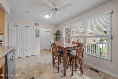 Inviting River Bend Retreat - Comfort, Style & Space to Enjoy! on River Bend Golf and Country Club in North Carolina - for sale on GolfHomes.com, golf home, golf lot