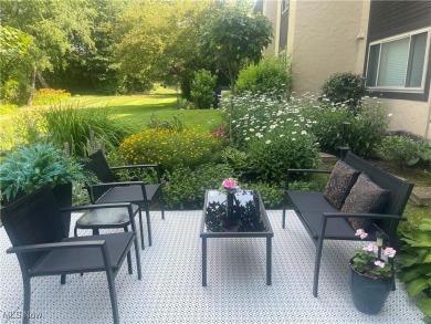 Lovely first floor spacious condo with 2 bedrooms, 2 full baths on Rosemont Country Club in Ohio - for sale on GolfHomes.com, golf home, golf lot