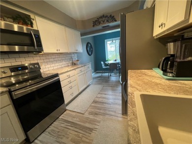 Lovely first floor spacious condo with 2 bedrooms, 2 full baths on Rosemont Country Club in Ohio - for sale on GolfHomes.com, golf home, golf lot