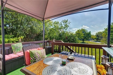 Seller offering a 1-year home warranty + exclusive Lender Rate on Royal Meadows Golf Course in Missouri - for sale on GolfHomes.com, golf home, golf lot