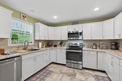 Beautifully appointed 4-bedroom, 2 1/2-bath, 2 story home with a on Berea Country Club in Kentucky - for sale on GolfHomes.com, golf home, golf lot