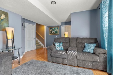 Seller offering a 1-year home warranty + exclusive Lender Rate on Royal Meadows Golf Course in Missouri - for sale on GolfHomes.com, golf home, golf lot