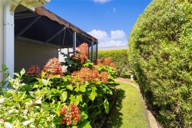 One or more photo(s) has been virtually staged. Welcome to your on Mallory Hill Golf and Country Club in Florida - for sale on GolfHomes.com, golf home, golf lot