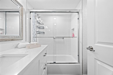 BEAUTIFULLY, TOTALLY RENOVATED CONDO, COPPER PIPE PLUMBING on The Boca Country Club in Florida - for sale on GolfHomes.com, golf home, golf lot