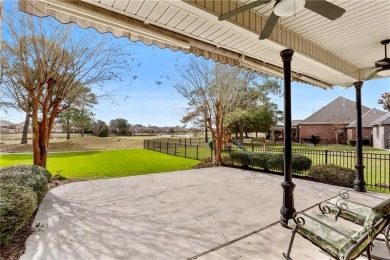 Welcome to this meticulously maintained 4-bedroom, 3-bathroom on Oak Harbor Golf Club in Louisiana - for sale on GolfHomes.com, golf home, golf lot