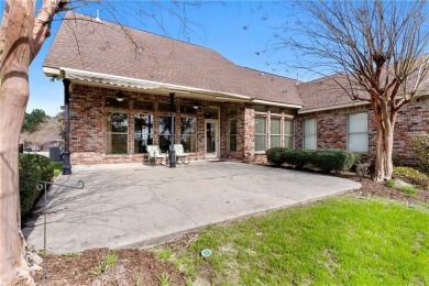 Welcome to this meticulously maintained 4-bedroom, 3-bathroom on Oak Harbor Golf Club in Louisiana - for sale on GolfHomes.com, golf home, golf lot