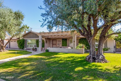 Spacious Single-Level Living in Desirable Moon Valley! Welcome on Moon Valley Country Club  in Arizona - for sale on GolfHomes.com, golf home, golf lot