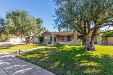 Spacious Single-Level Living in Desirable Moon Valley! Welcome on Moon Valley Country Club  in Arizona - for sale on GolfHomes.com, golf home, golf lot