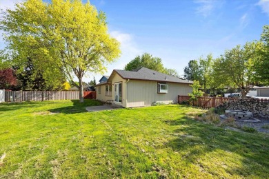 Welcome to 839 S Meadowlark Lane. Located within the golf course on Othello Golf Club in Washington - for sale on GolfHomes.com, golf home, golf lot