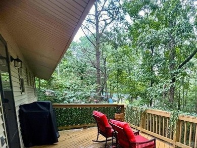 WHAT A BUY!  Adorable and well maintained three-bedroom home on DeSoto Golf Course in Arkansas - for sale on GolfHomes.com, golf home, golf lot