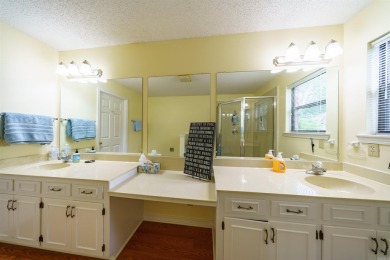 A shore thing- Lakefront Living in the Heart of Heber Springs! on Thunderbird Country Club in Arkansas - for sale on GolfHomes.com, golf home, golf lot
